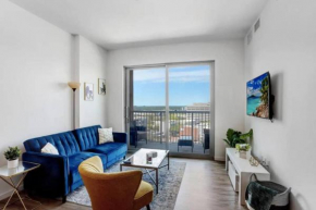 1BR Oasis in Downtown Tampa w Balcony & City Views